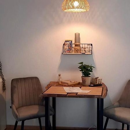 Das Kleine Liesl In Der Neustadt เดรสเดน ภายนอก รูปภาพ